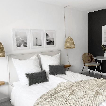 Seaside Rooms - Zentrales Design-Apartment Mit Balkon & Parkplatz - 2 Minuten Zum Strand Timmendorfer Strand Luaran gambar