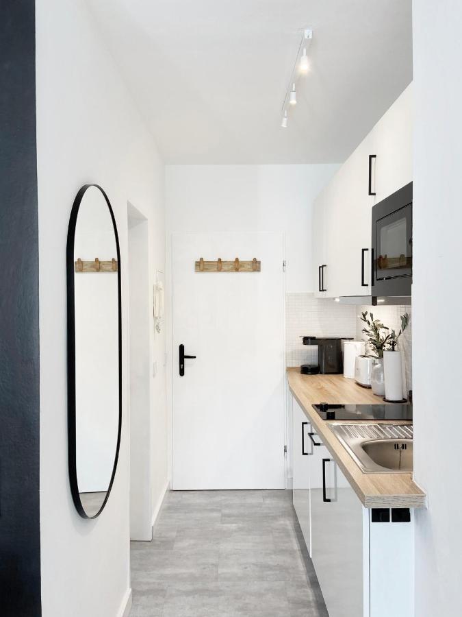 Seaside Rooms - Zentrales Design-Apartment Mit Balkon & Parkplatz - 2 Minuten Zum Strand Timmendorfer Strand Luaran gambar