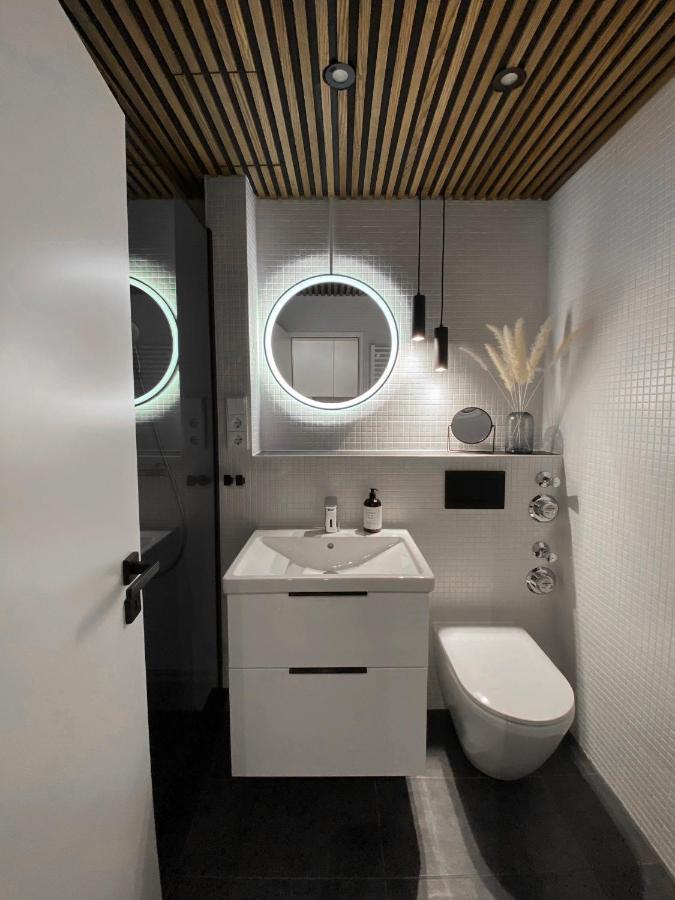 Seaside Rooms - Zentrales Design-Apartment Mit Balkon & Parkplatz - 2 Minuten Zum Strand Timmendorfer Strand Luaran gambar